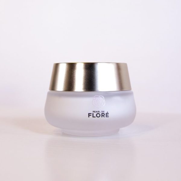 Le Rose Age Defense Hydrating Eye Cream